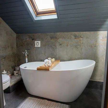 The Waterfall Retreat Penrith